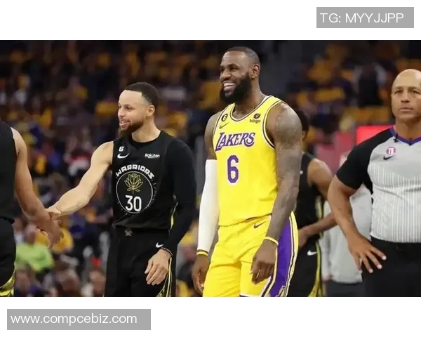 勇士队再胜湖人队,继续领先西部榜首 勇士队再胜湖人队,继续领先西部榜首