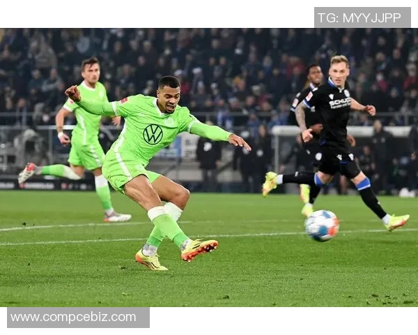 沃尔夫斯堡凭实力险胜弗莱堡，跻身德甲积分榜前列