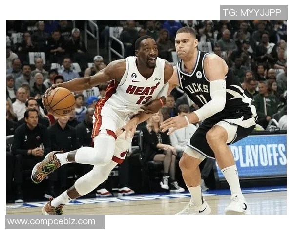 雄鹿与国王激战正酣NBA赛场精彩瞬间回顾与分析