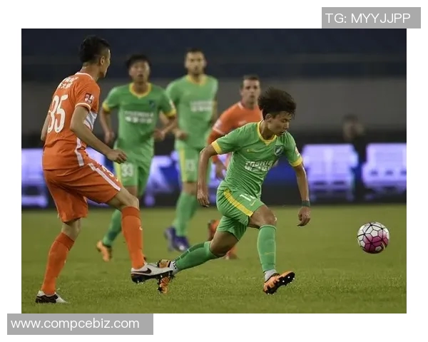 鲁能与中能2013年对决回顾:激情四溢的足球盛宴与精彩瞬间分析 鲁能与中能2013年对决回顾:激情四溢的足球盛宴与精彩瞬间分析