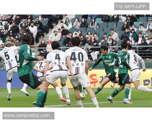 济州联与江苏舜天激战正酣谁能在这场较量中笑到最后