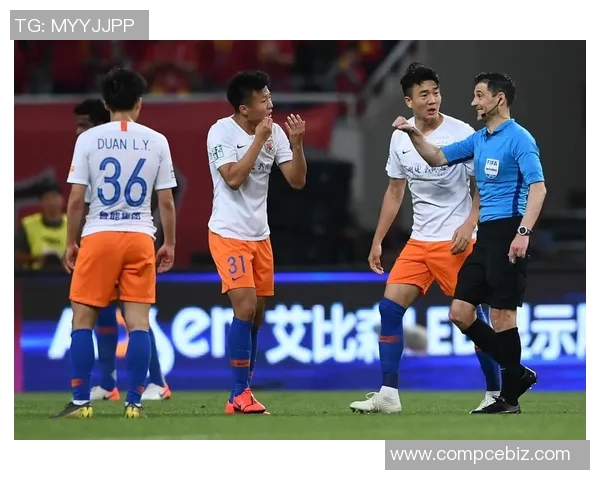 恒大与鲁能激战正酣双方争夺激烈战报回顾与精彩瞬间分析