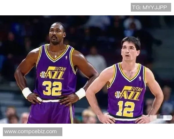 卡尔马龙与奥尼尔的巅峰对决：篮球传奇的力量与技巧之争