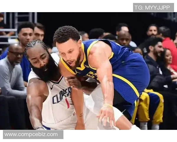 快船与雷霆激战正酣视频直播全程回顾精彩瞬间与赛后分析 快船与雷霆激战正酣视频直播全程回顾精彩瞬间与赛后分析